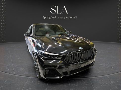 Used 2022 BMW X6 xDrive40i AWD/4WD image 1