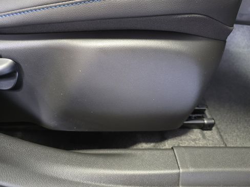 New 2026 Chevrolet Trax LT w/ Driver Confidence Package FWD image 35