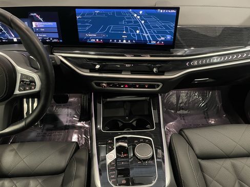 Certified 2024 BMW X5 xDrive40i w/ M Sport Package AWD/4WD image 17
