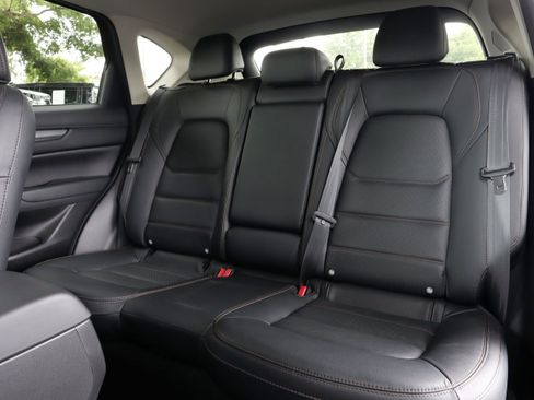 Certified 2021 MAZDA CX-5 Touring w/ Touring Preferred SV Package FWD image 10