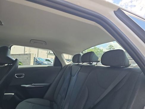 Used 2025 Kia K4 FWD image 13