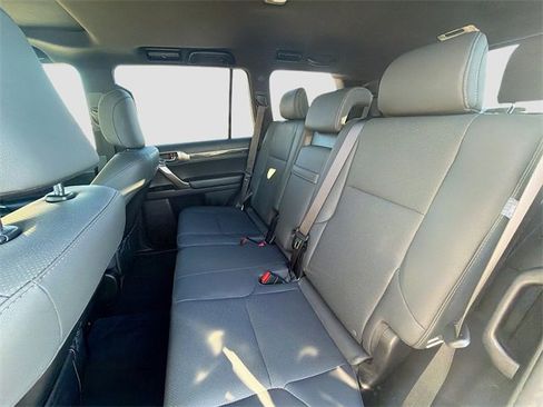 Used 2023 Lexus GX 460 Premium image 22