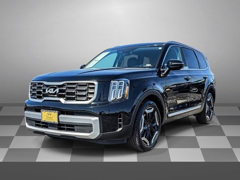 Used 2025 Kia Telluride S image 3