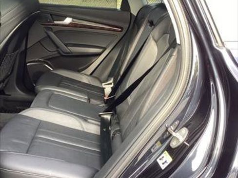 Used 2018 Audi Q5 2.0T Premium Plus image 17