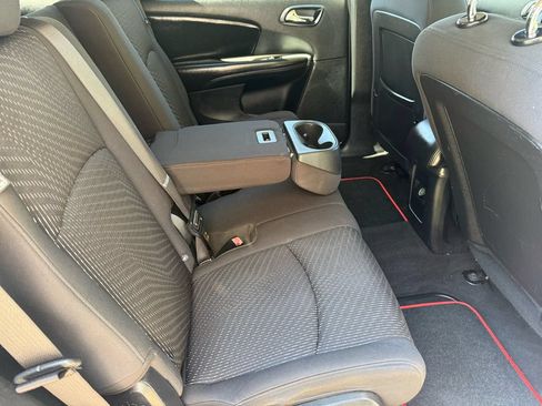 Used 2012 Dodge Journey SXT w/ Flexible Seating Group FWD image 35