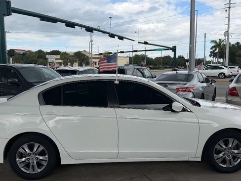 Used 2012 Honda Accord LX image 4