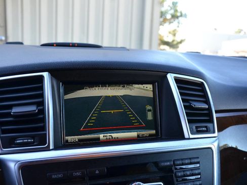 Used 2015 Mercedes-Benz ML 350 4MATIC image 24