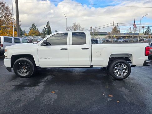 Used 2016 Chevrolet Silverado 1500 Custom w/ Custom Convenience Package image 2