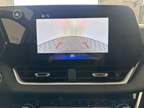 New 2026 Chevrolet Equinox LT w/ Convenience Package II image 21