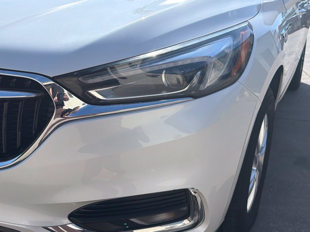 Used 2018 Buick Enclave Essence w/ Trailering Package AWD/4WD image 10