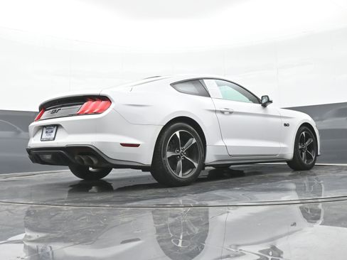 Used 2018 Ford Mustang GT image 41