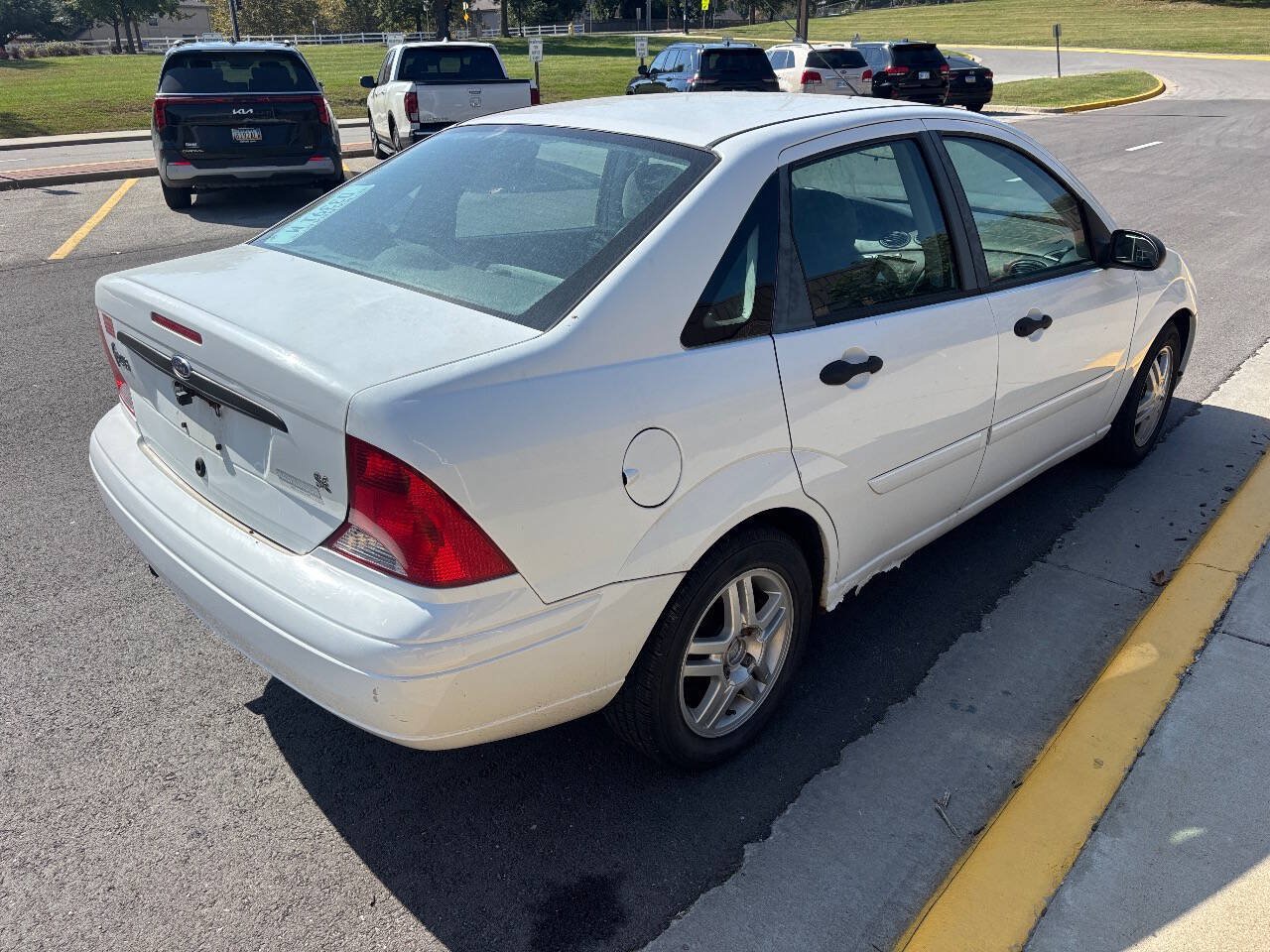 Used 2002 Ford Focus SE FWD image 9