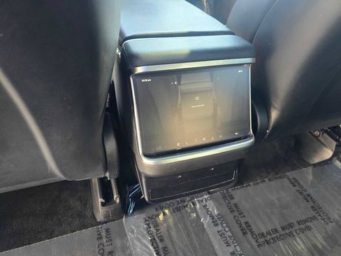 Used 2024 Tesla Model X image 23