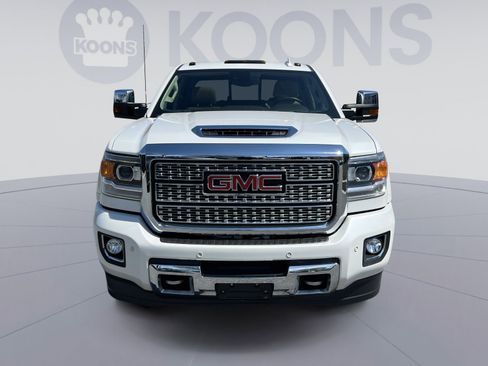Used 2018 GMC Sierra 3500 Denali w/ Duramax Plus Package image 19