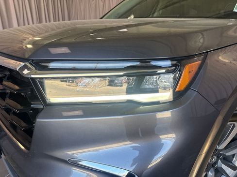 Used 2024 Honda Pilot Elite image 7