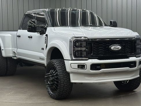 Used 2026 Ford F450 Platinum w/ Platinum Plus Package image 7