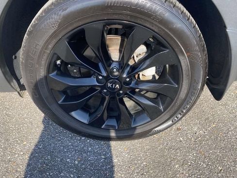 Used 2020 Kia Sorento EX AWD/4WD image 9