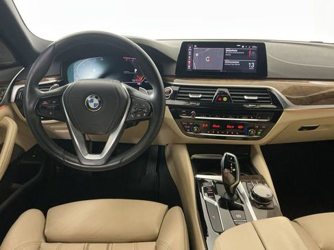 Used 2020 BMW 540i w/ Convenience Package image 9