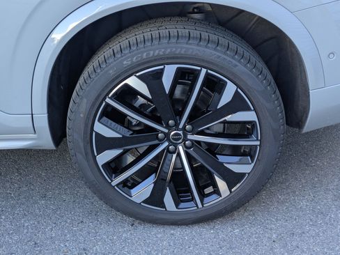 New 2026 Volvo XC90 T8 Ultra w/ Lounge Package AWD/4WD image 16