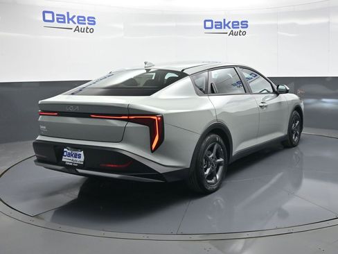 New 2026 Kia K4 LXS image 8