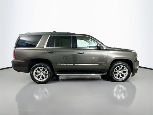 Used 2020 GMC Yukon SLT w/ HD Trailering Package image 9