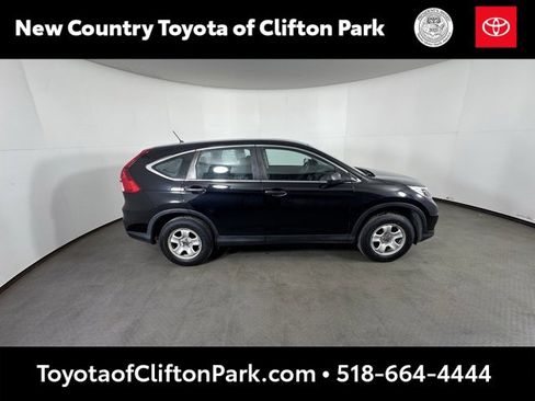 Used 2016 Honda CR-V LX image 2