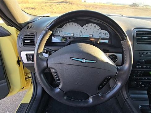 Used 2002 Ford Thunderbird image 19