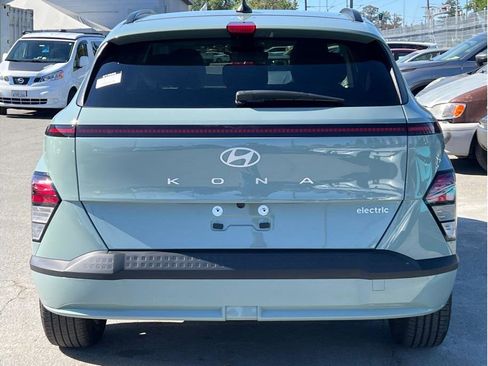 Used 2024 Hyundai Kona SEL image 4