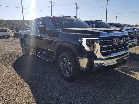 New 2025 GMC Sierra 2500 SLT w/ SLT Premium Package image 6