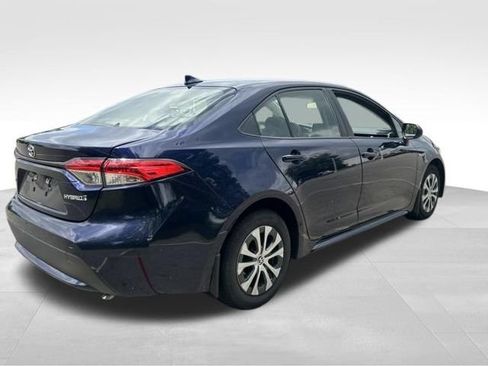 Used 2021 Toyota Corolla LE w/ Carpet Mat Package (TMS) FWD image 8
