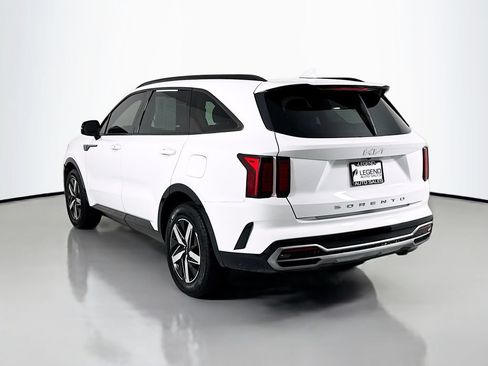 Used 2022 Kia Sorento EX w/ Panoramic Sunroof Package FWD image 7