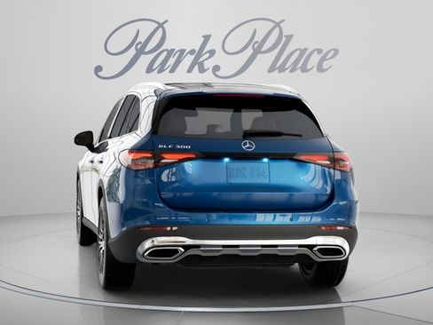 Certified 2026 Mercedes-Benz GLC 300 image 16