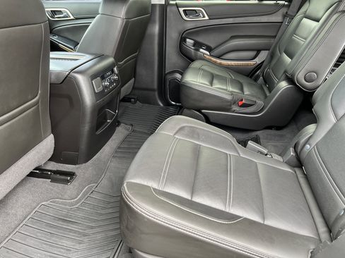 Used 2019 GMC Yukon Denali w/ Denali Ultimate Package AWD/4WD image 16