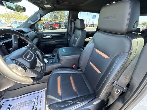 Used 2024 GMC Sierra 2500 AT4 w/ AT4 Premium Plus Package AWD/4WD image 11