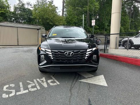 Used 2024 Hyundai Tucson SEL FWD image 2