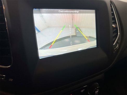 Used 2019 Jeep Compass Sport w/ Cold Weather Group image 15
