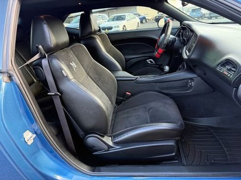 Used 2020 Dodge Challenger R/T Scat Pack image 11