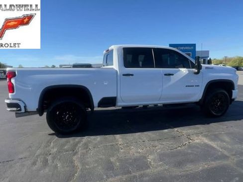 Used 2022 Chevrolet Silverado 2500 LTZ w/ LTZ Plus Package image 9