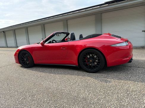 Used 2016 Porsche 911 Carrera GTS RWD image 3