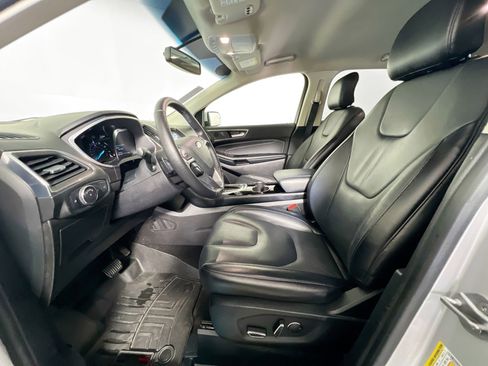 Used 2018 Ford Edge Titanium w/ Technology Package image 14