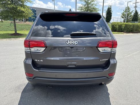 Certified 2021 Jeep Grand Cherokee Laredo AWD/4WD image 7