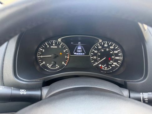 Used 2020 Nissan Pathfinder SV FWD image 21