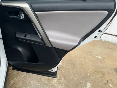 Used 2014 Toyota RAV4 XLE FWD image 15