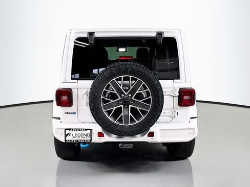 Used 2024 Jeep Wrangler High Altitude AWD/4WD image 6