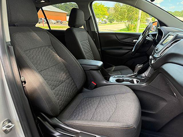 Used 2021 Chevrolet Equinox LT w/ Driver Convenience Package AWD/4WD image 19