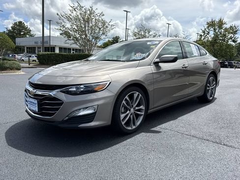 Used 2025 Chevrolet Malibu LT FWD image 7