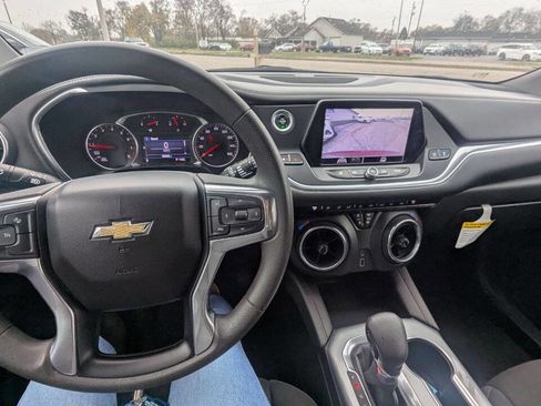 Used 2022 Chevrolet Blazer LT image 27