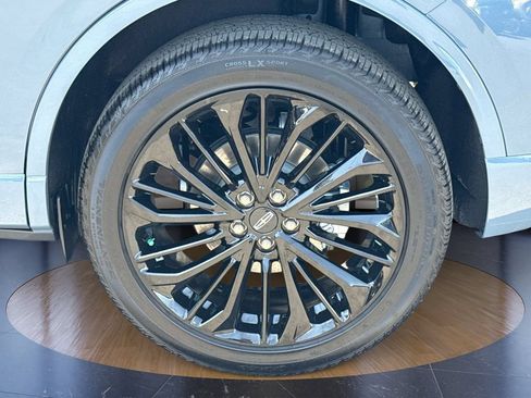 Certified 2024 Lincoln Corsair FWD w/ Equipment Group 101A image 36