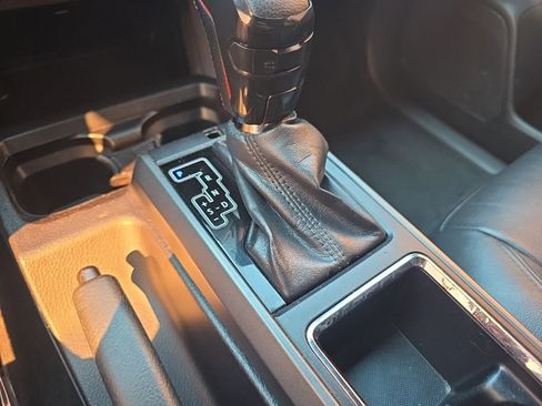 Used 2016 Toyota Tacoma TRD Off-Road w/ Premium & Technology Package image 25