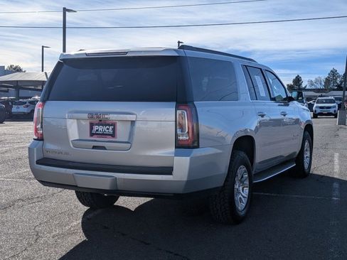 Used 2018 GMC Yukon XL SLT w/ Open Road Package image 5